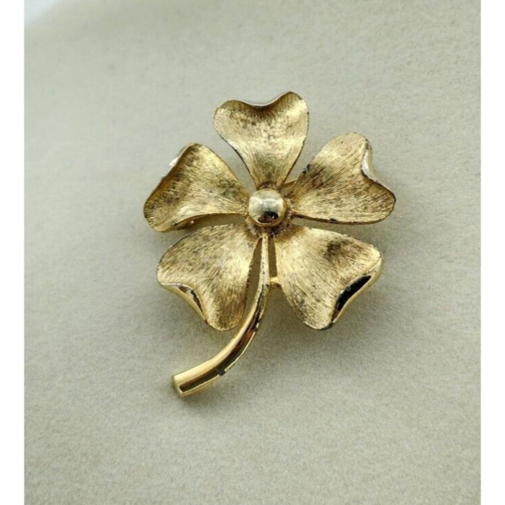 Vtg Sarah Coventry Solid Gold Tone Flower Power Brooch Dogwood Blossom Pin 2"